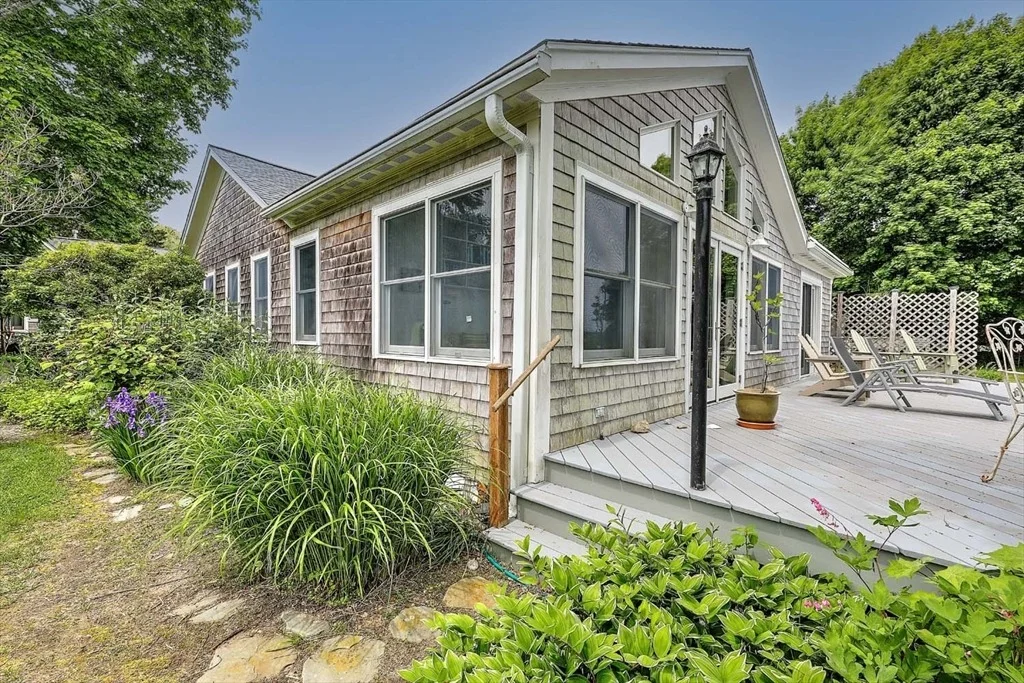 Photo of 1518 Drift Road