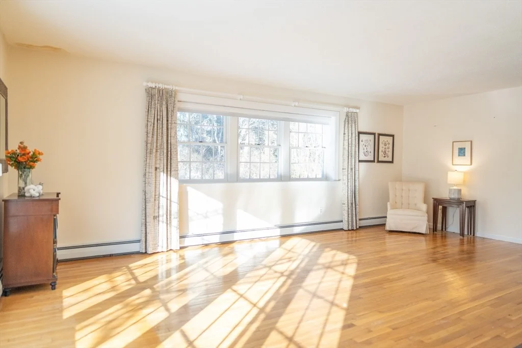 Photo of 34 Maushop Ave