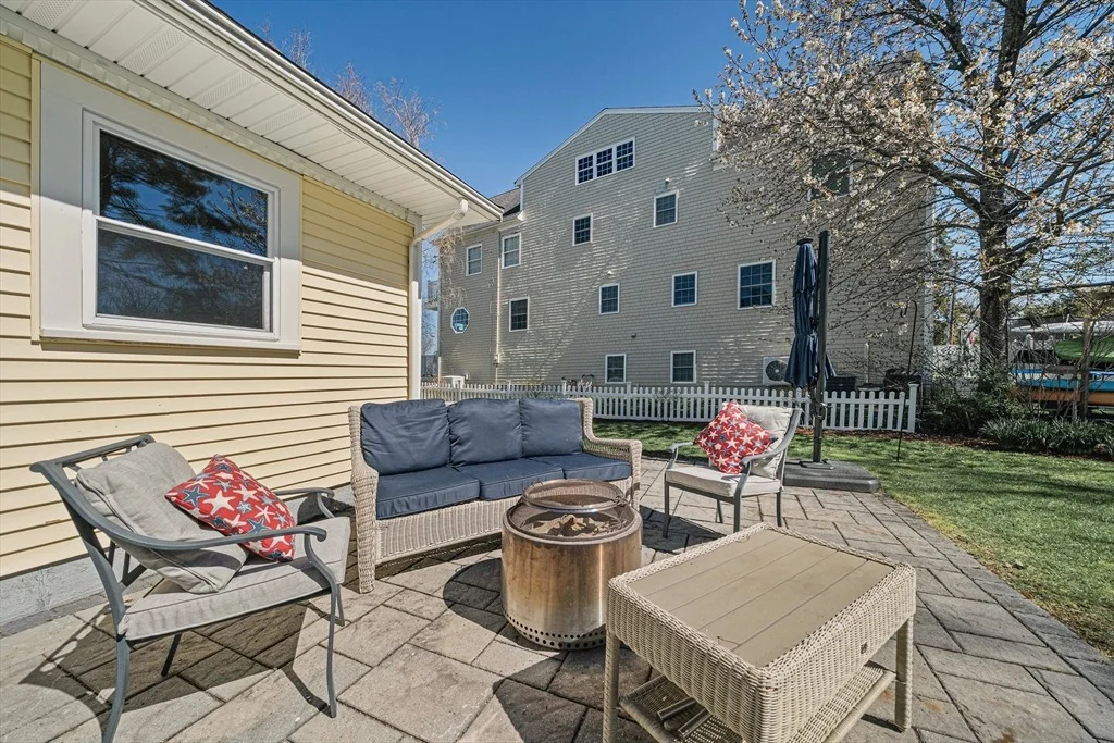 Photo of 53 Shore Dr