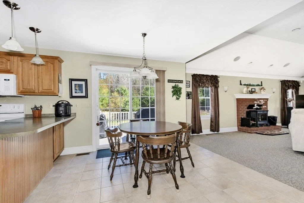 Photo of 70 Skyline Dr