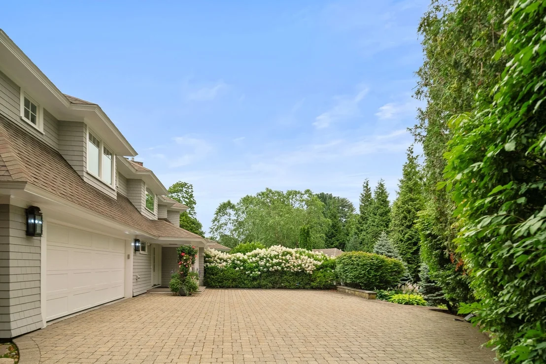 Photo of 1 Anchorage Ln