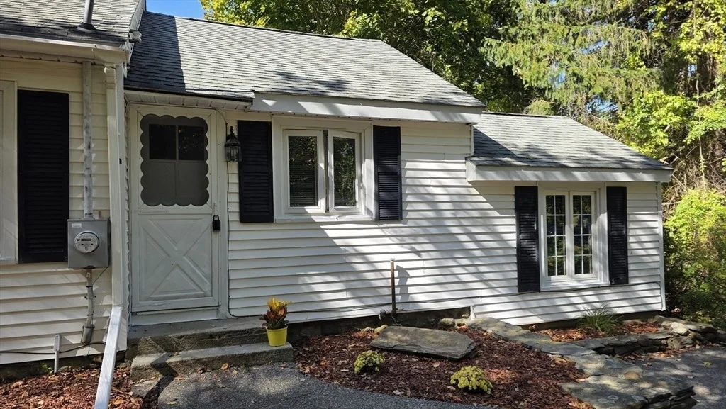 Photo of 289 Richards Ave
