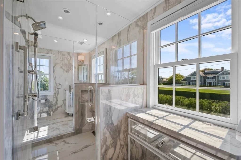 Photo of 108 Shore Road