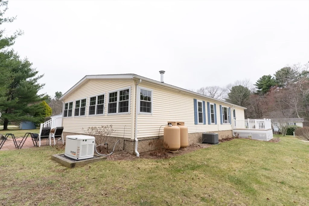Photo of 18 Fox Run