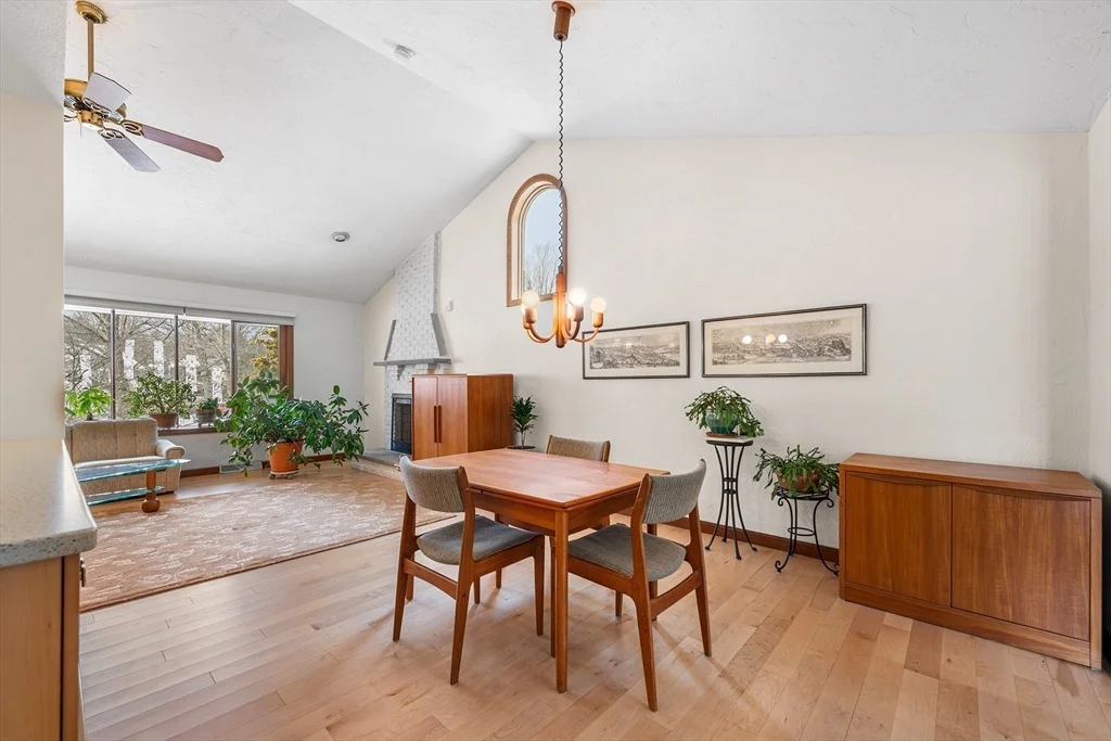 Photo of 90 Sunnyside Ave
