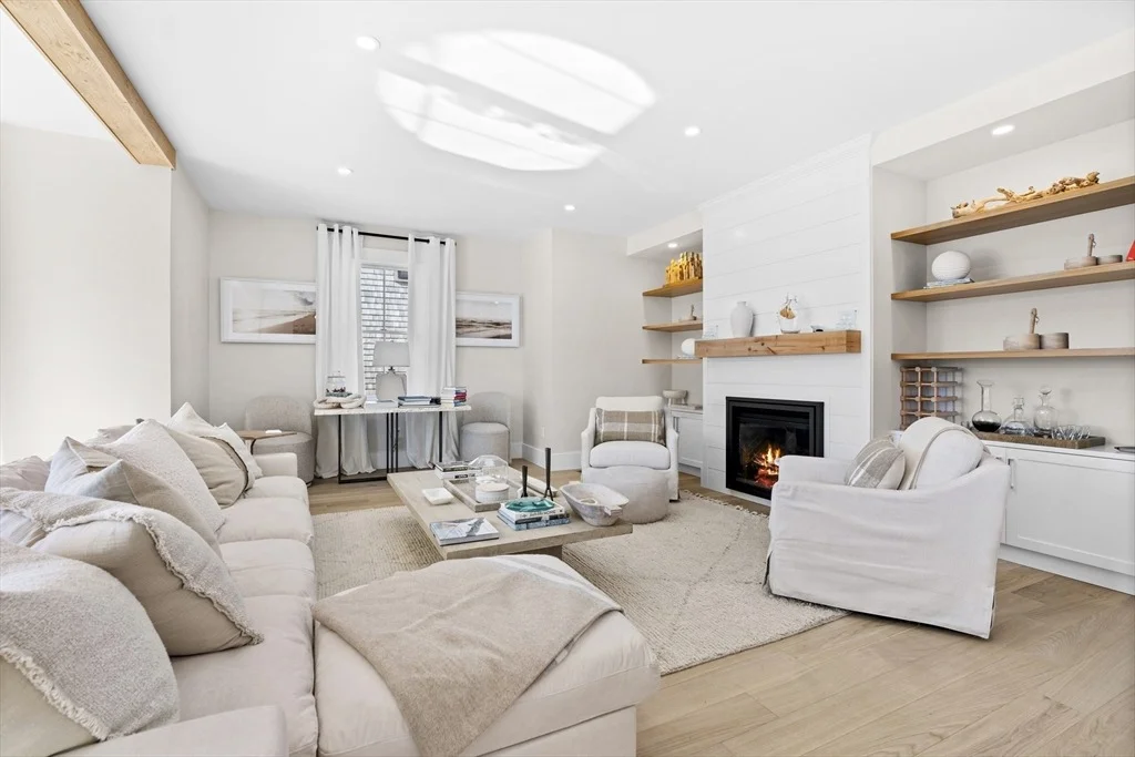 Photo of 10 Beach Grass Rd