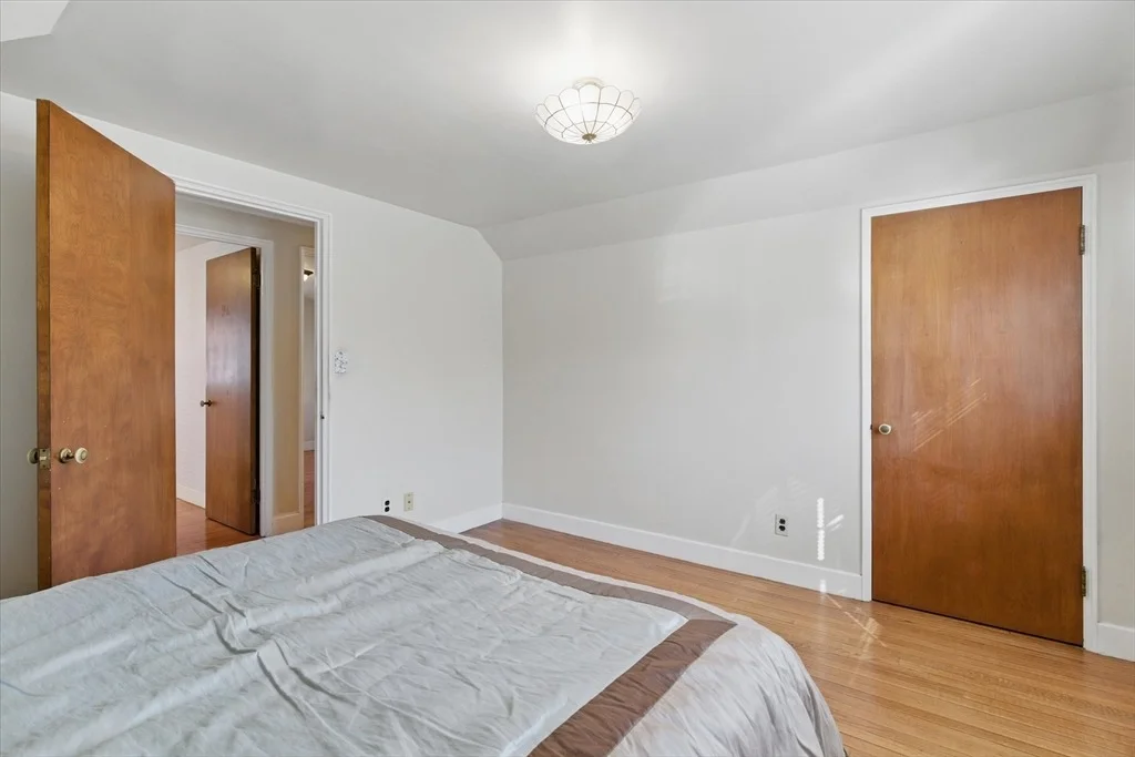 Photo of 12 Sanger Ave