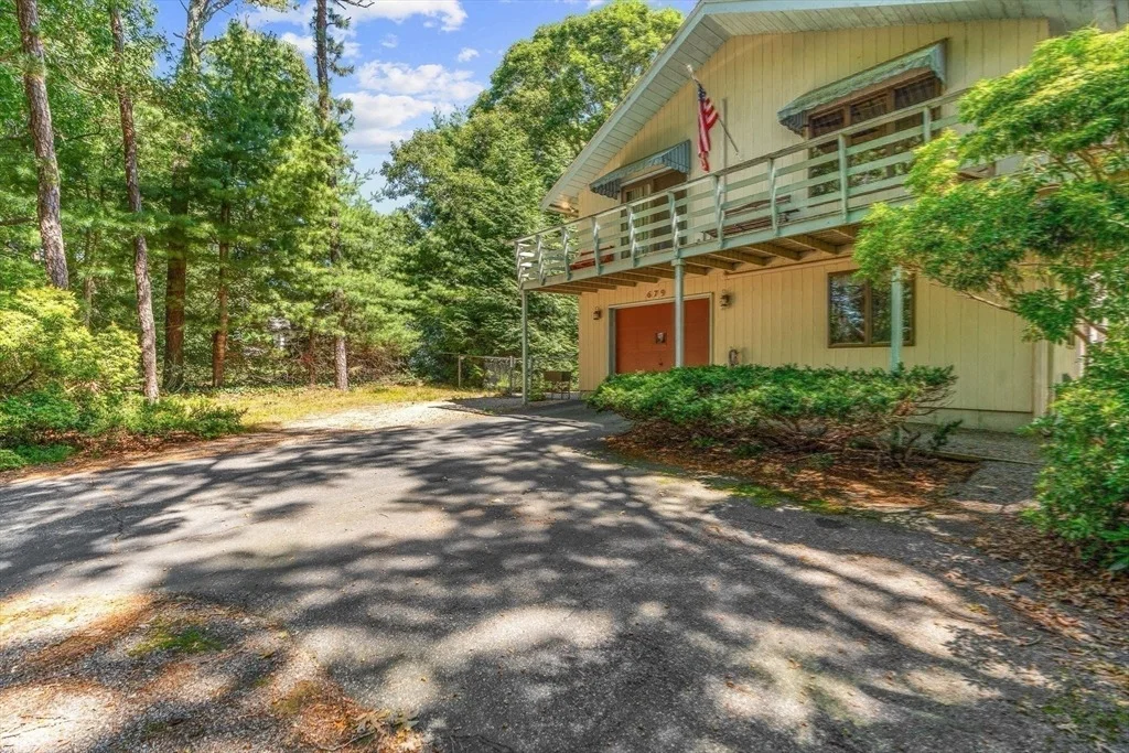 Photo of 679 Poponessett Road
