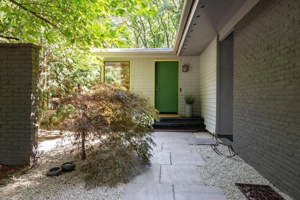 Photo of 221 Pope Rd