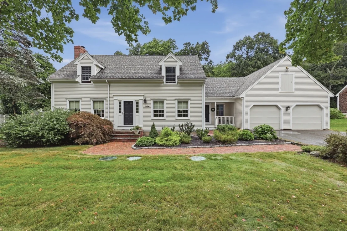 Photo of 104 Elm Street