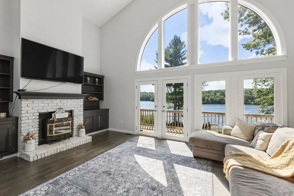 Photo of 19 Laurel Glades