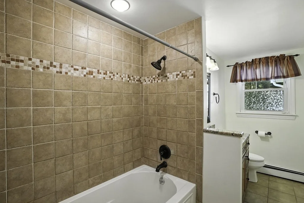 Photo of 10 Diantonio Dr