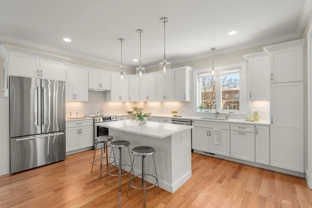 Photo of 211 Florence Ave
