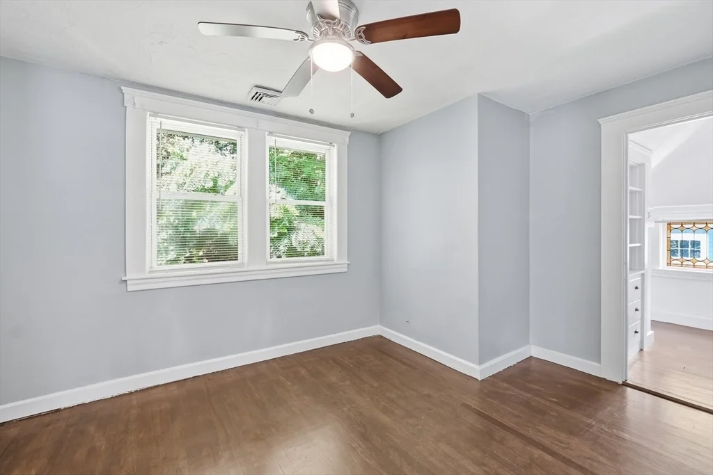 Photo of 14 Saint Elmo Rd