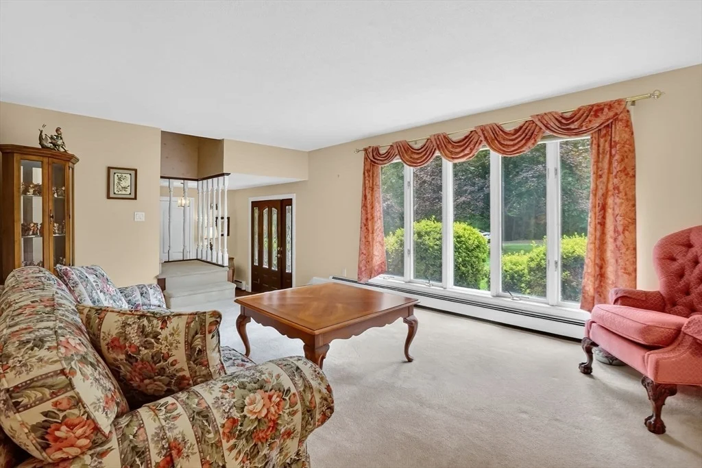 Photo of 10 Forest St