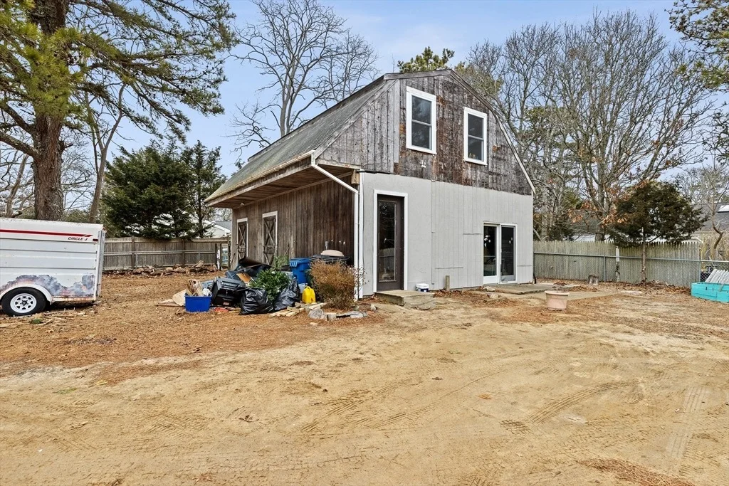 Photo of 1460 Massasoit Rd