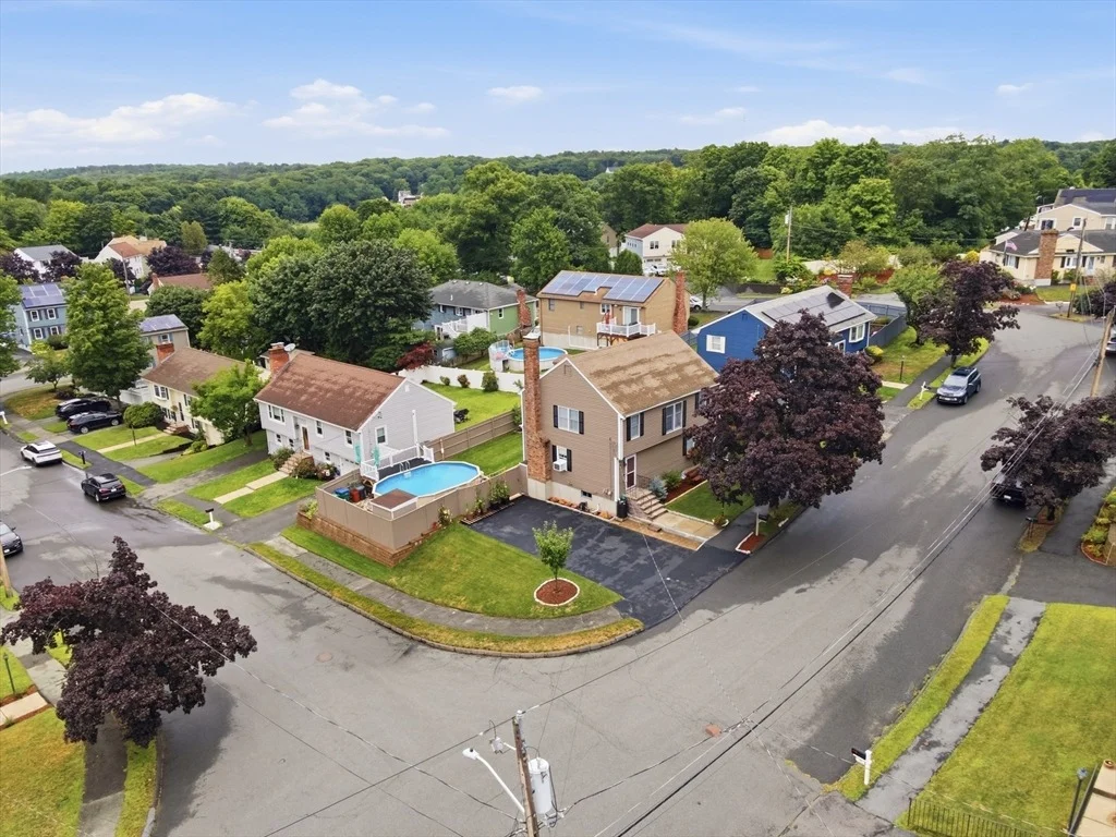 Photo of 74 Maplewood Rd