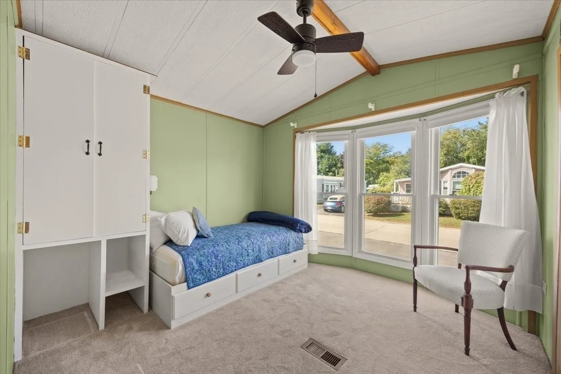 Photo of 6 Viola Dr