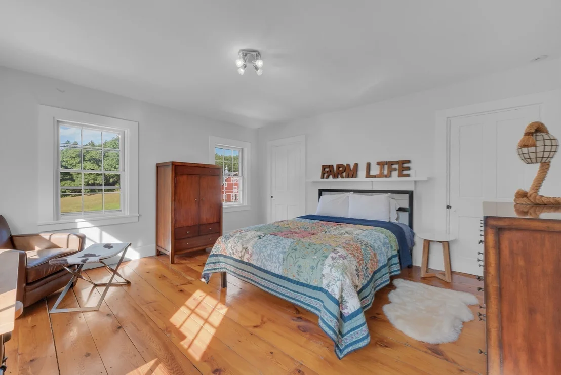 Photo of 304 Warren Rd