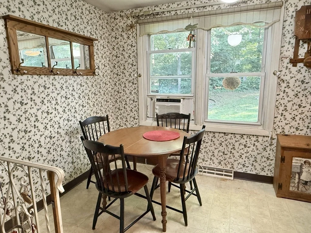Photo of 16 Meadowview Rd