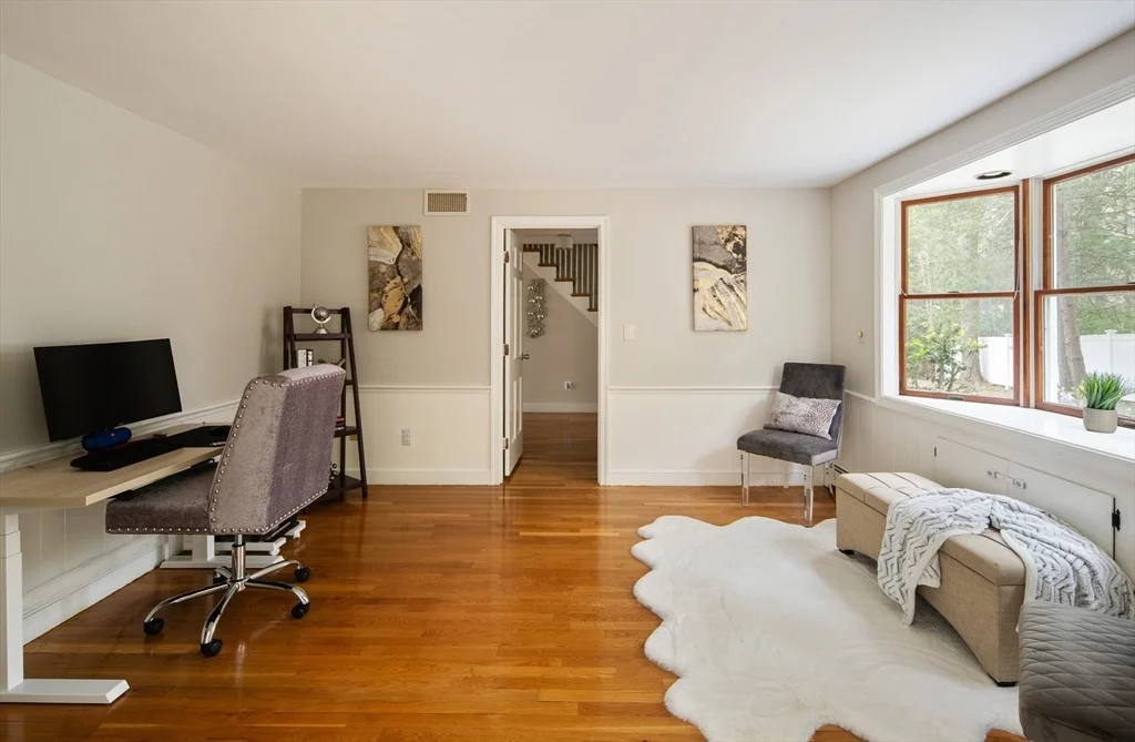Photo of 18 Saddle Ridge Rd