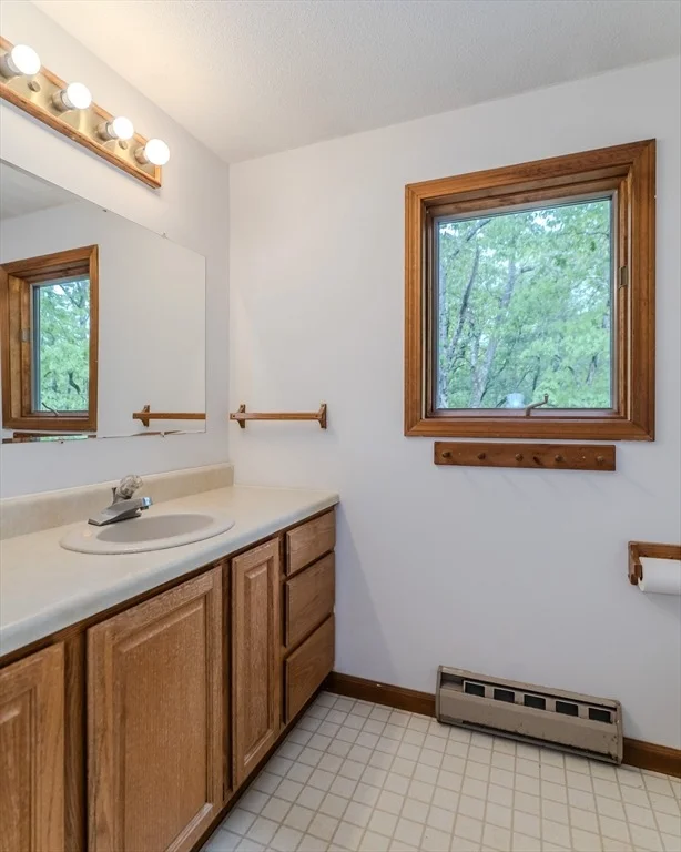 Photo of 102 Larkspur Dr