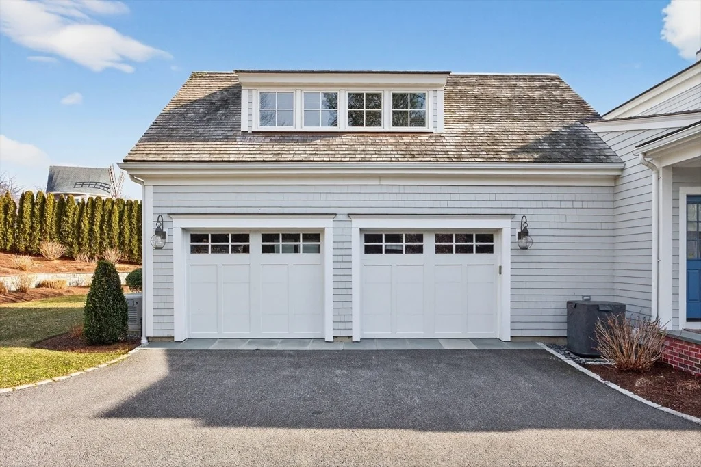 Photo of 121 Queen Anne Rd