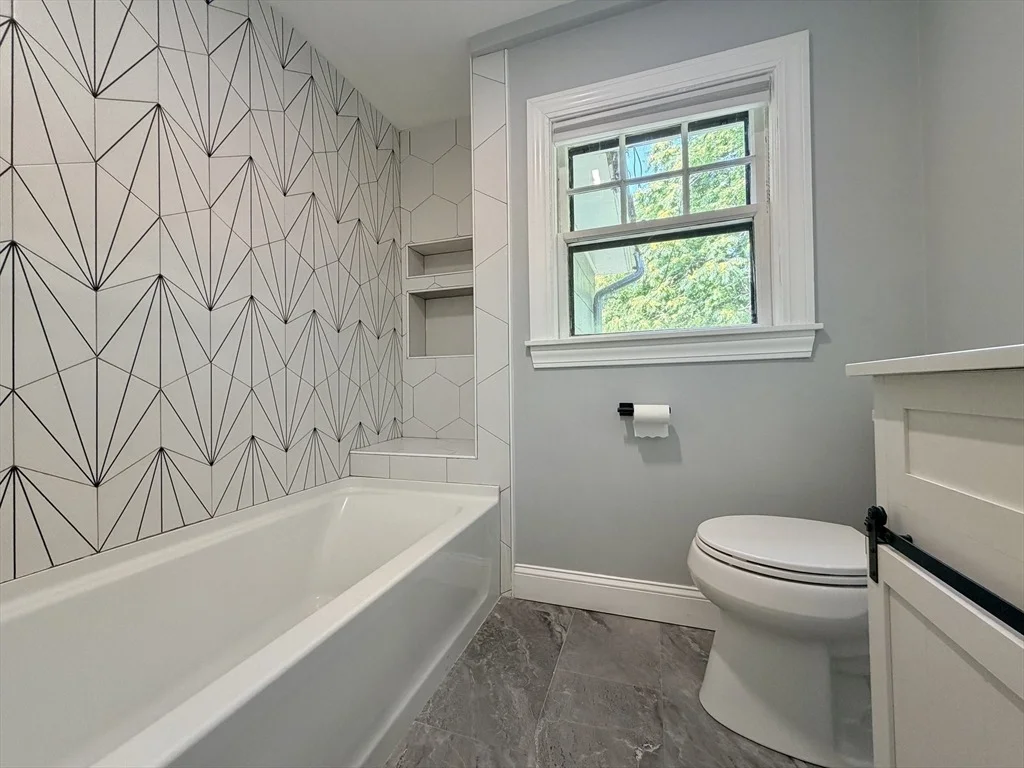 Photo of 21 Maple Street