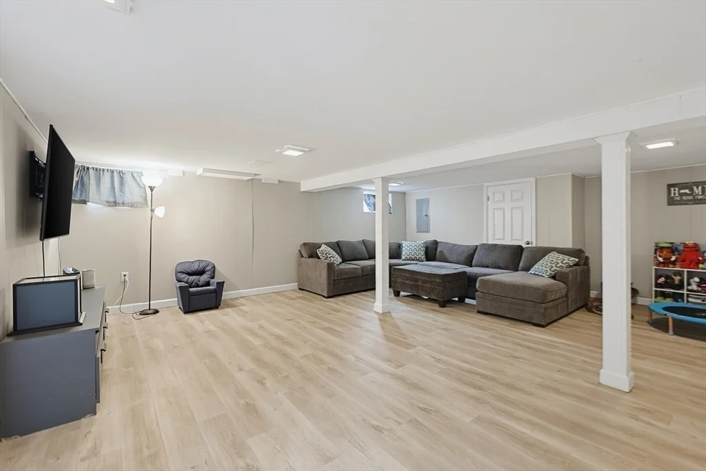 Photo of 7 Haskell Pl
