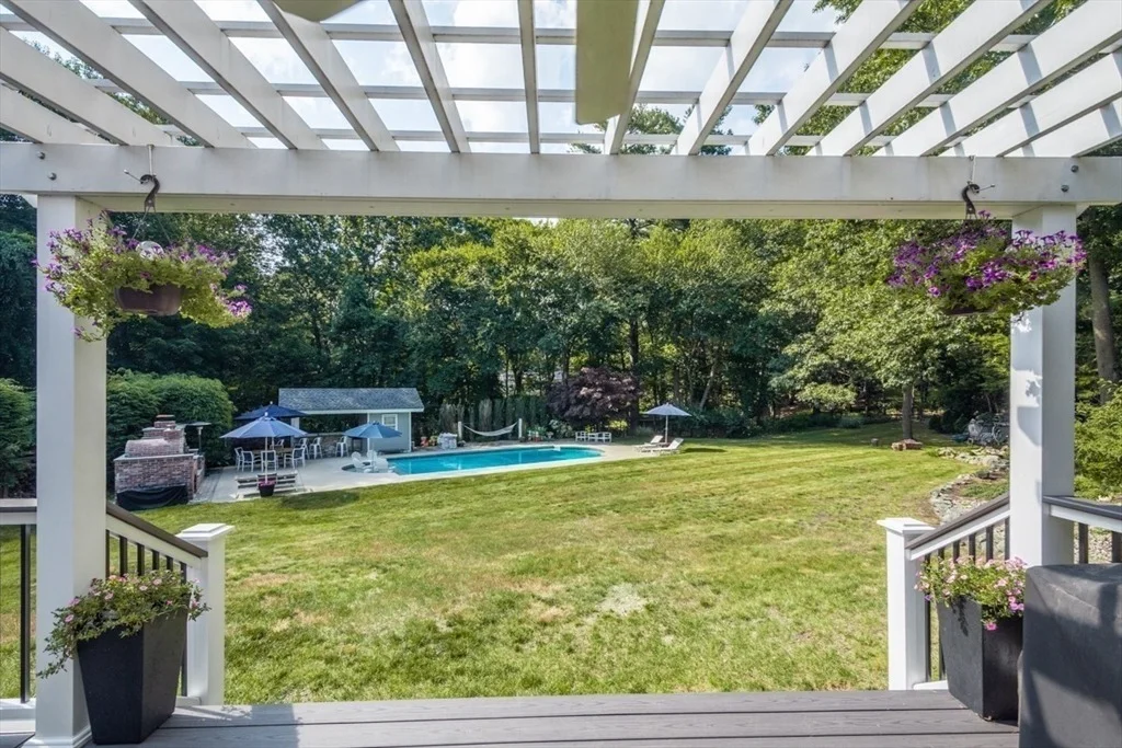 Photo of 37 Spruce Rd