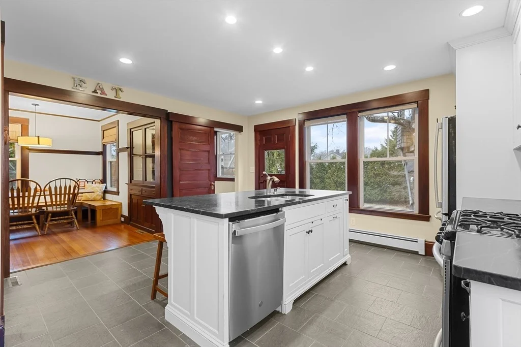 Photo of 25 Bradford St