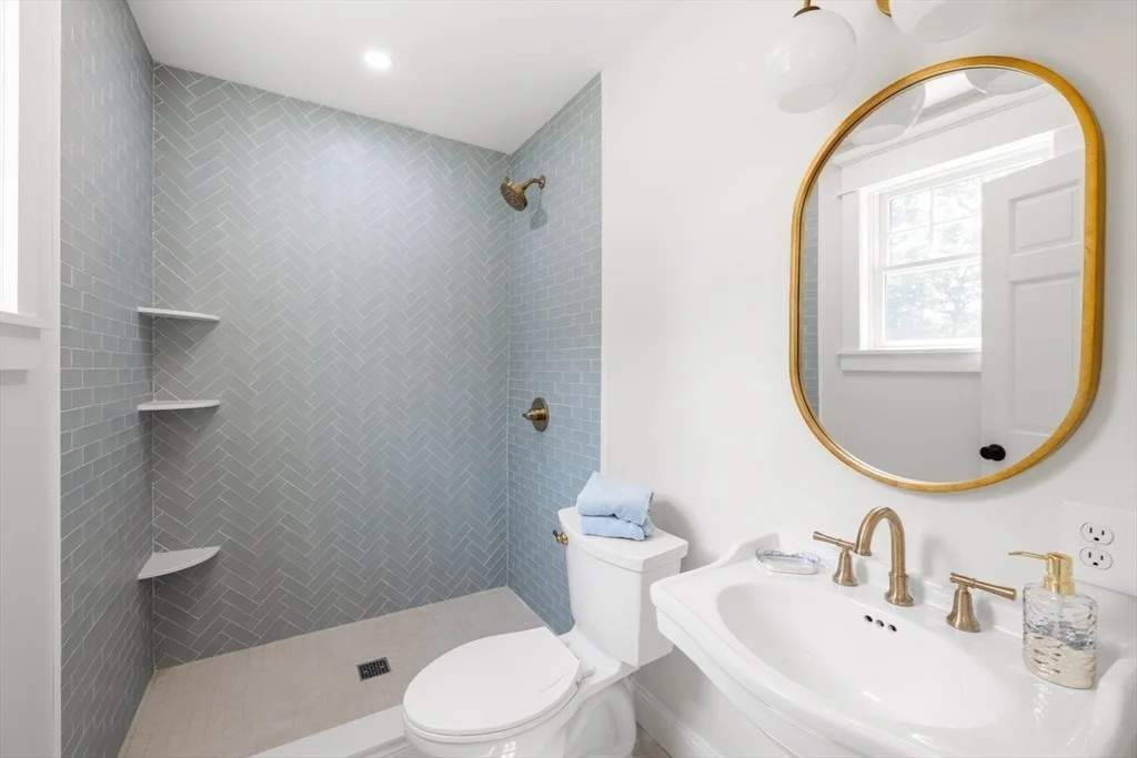Photo of 5 Pinetree Lane
