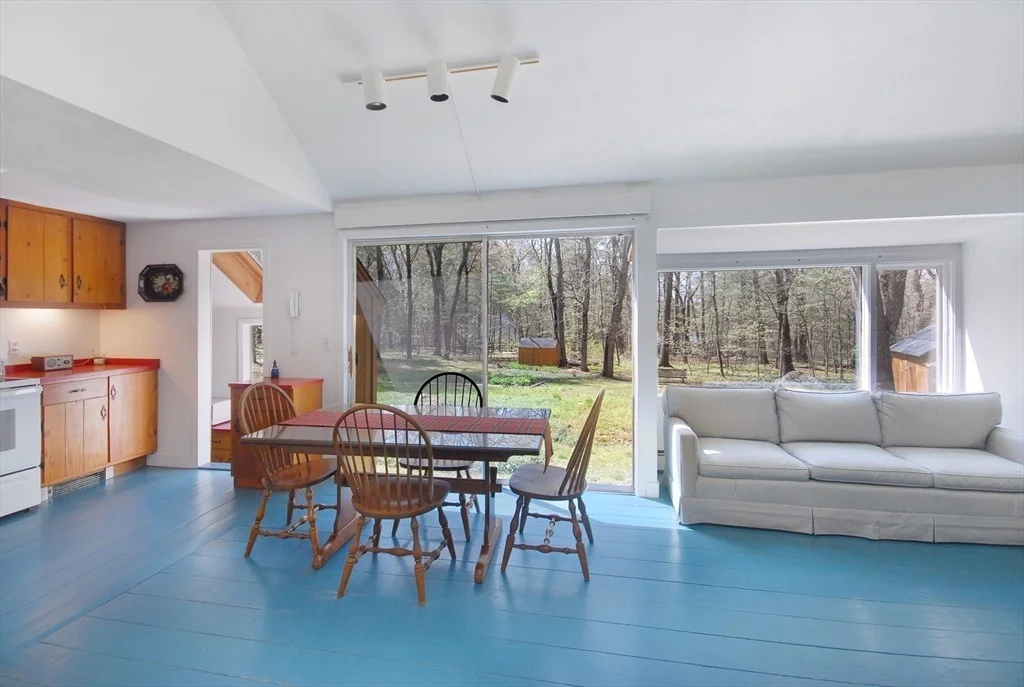 Photo of 37 Blanchard Rd