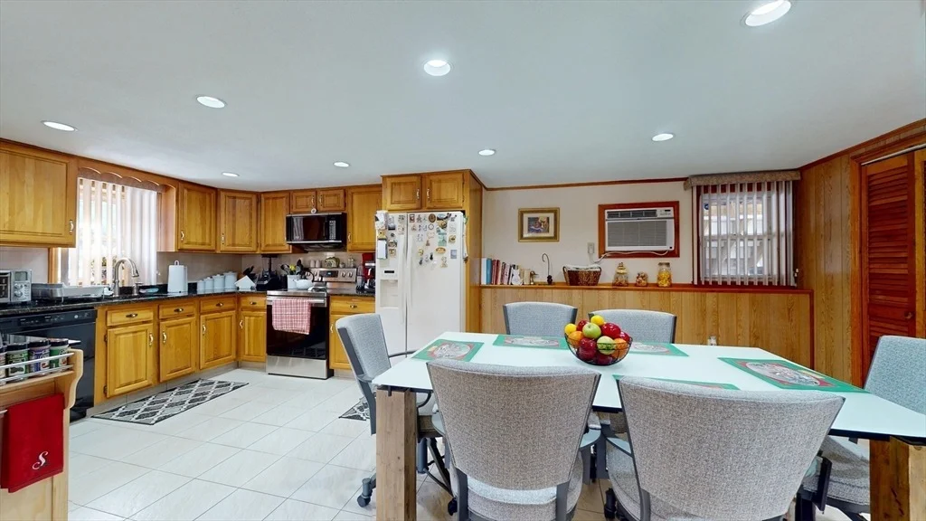 Photo of 6 Randall Dr.