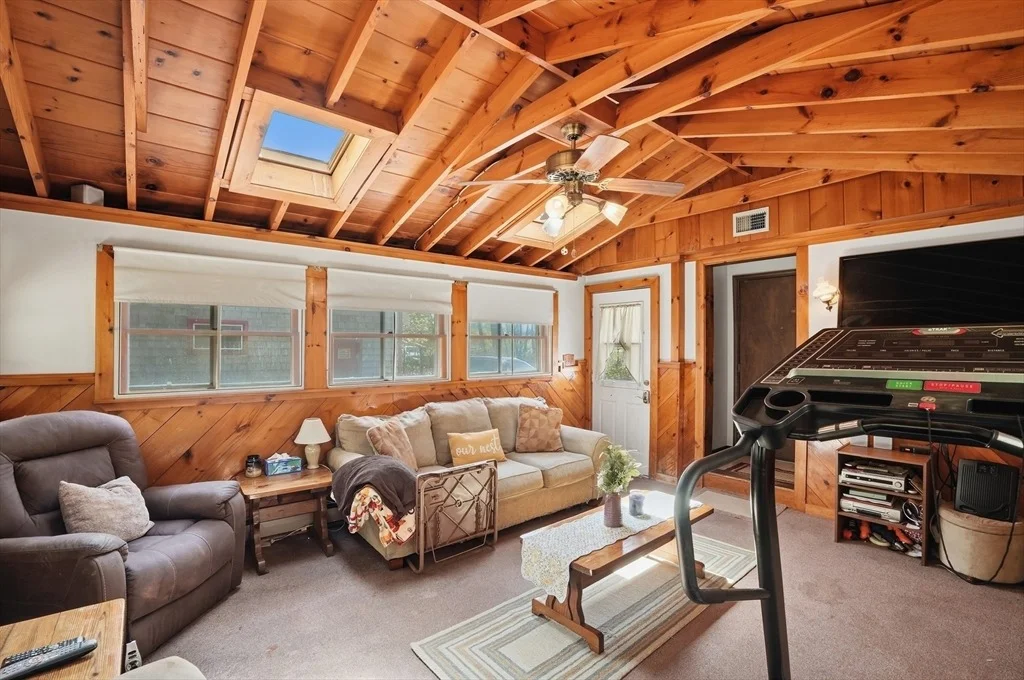 Photo of 6 Bayview Avenue