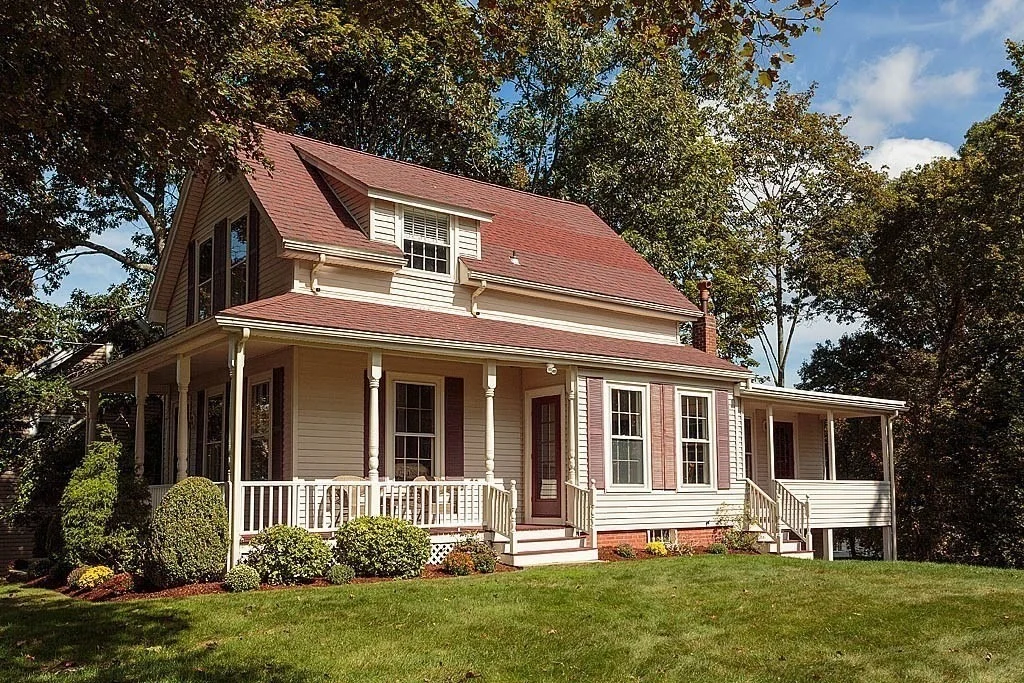 Photo of 4 Highland Ave