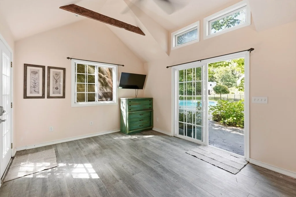 Photo of 11 Fellowship Cir