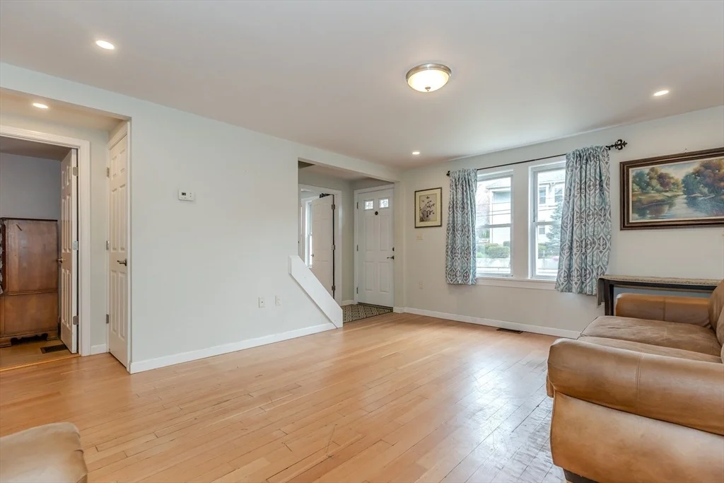 Photo of 310 Mendon Road