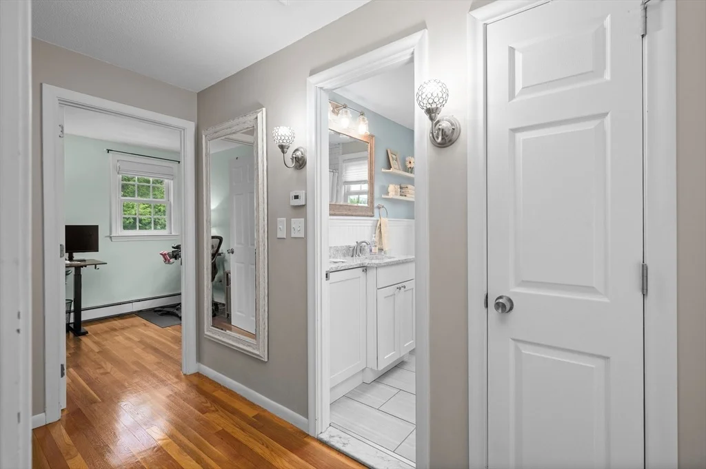 Photo of 67 Greenleaf Cir