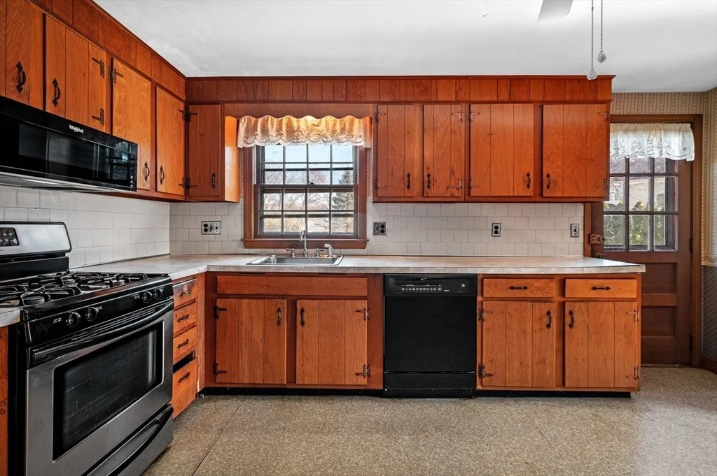 Photo of 33 Marla Ln