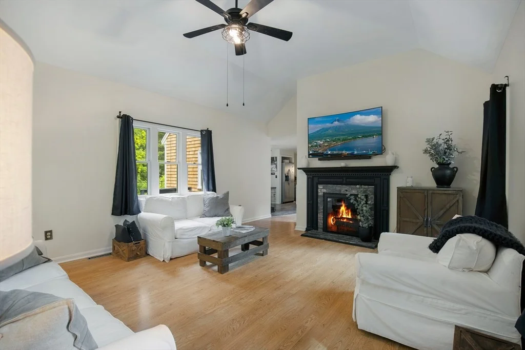 Photo of 50 Currycomb Cir