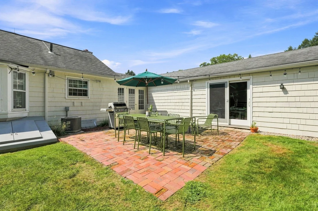 Photo of 52 Blue Hills Rd
