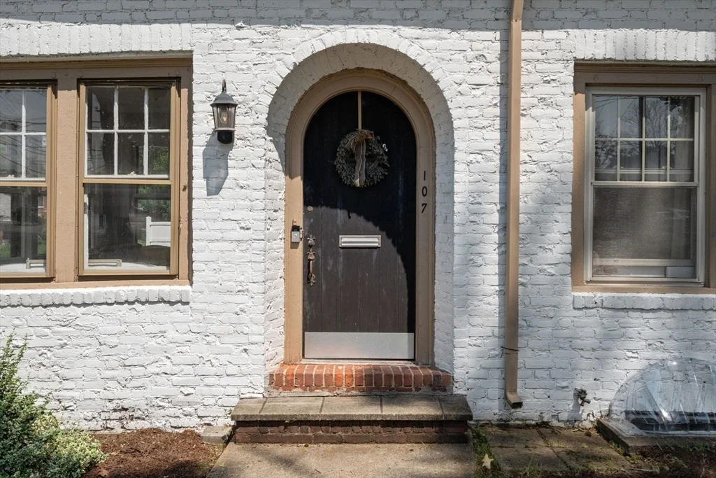 Photo of 107 Perkins St