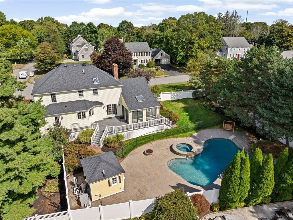 Photo of 2 Windward Lane