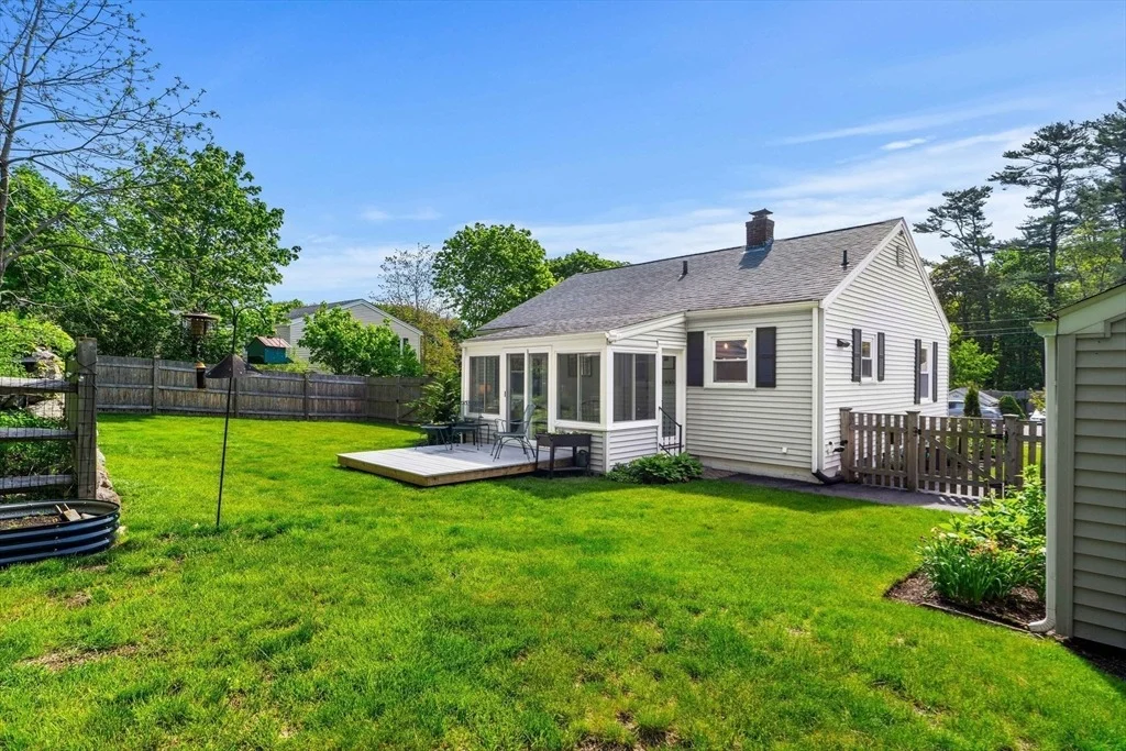 Photo of 387 Western Avenue