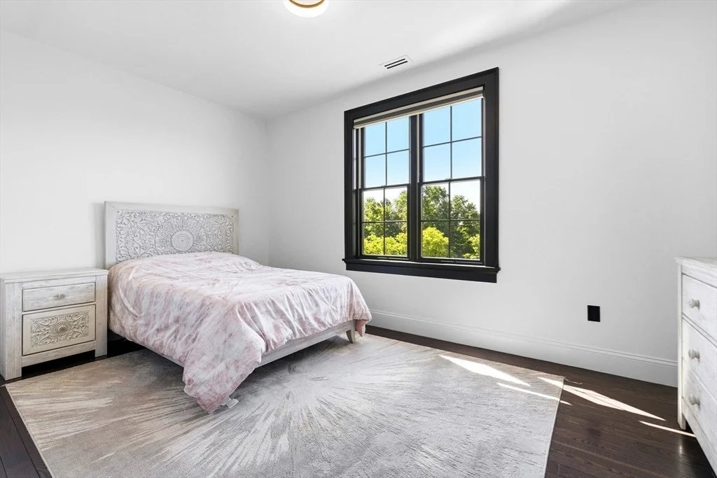 Photo of 19 Bridle Spur Ln