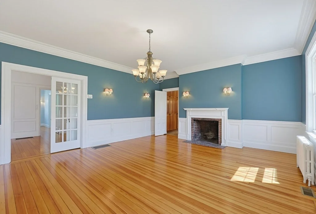 Photo of 54 Arlington Dr