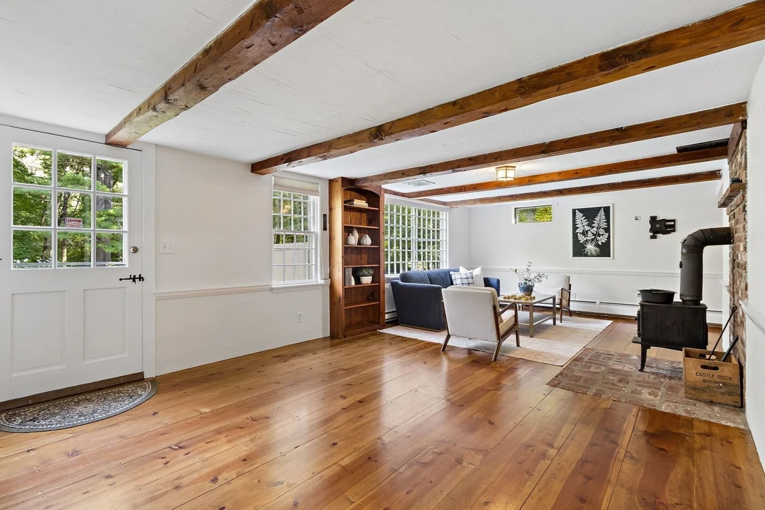 Photo of 35 Bare Hill Road