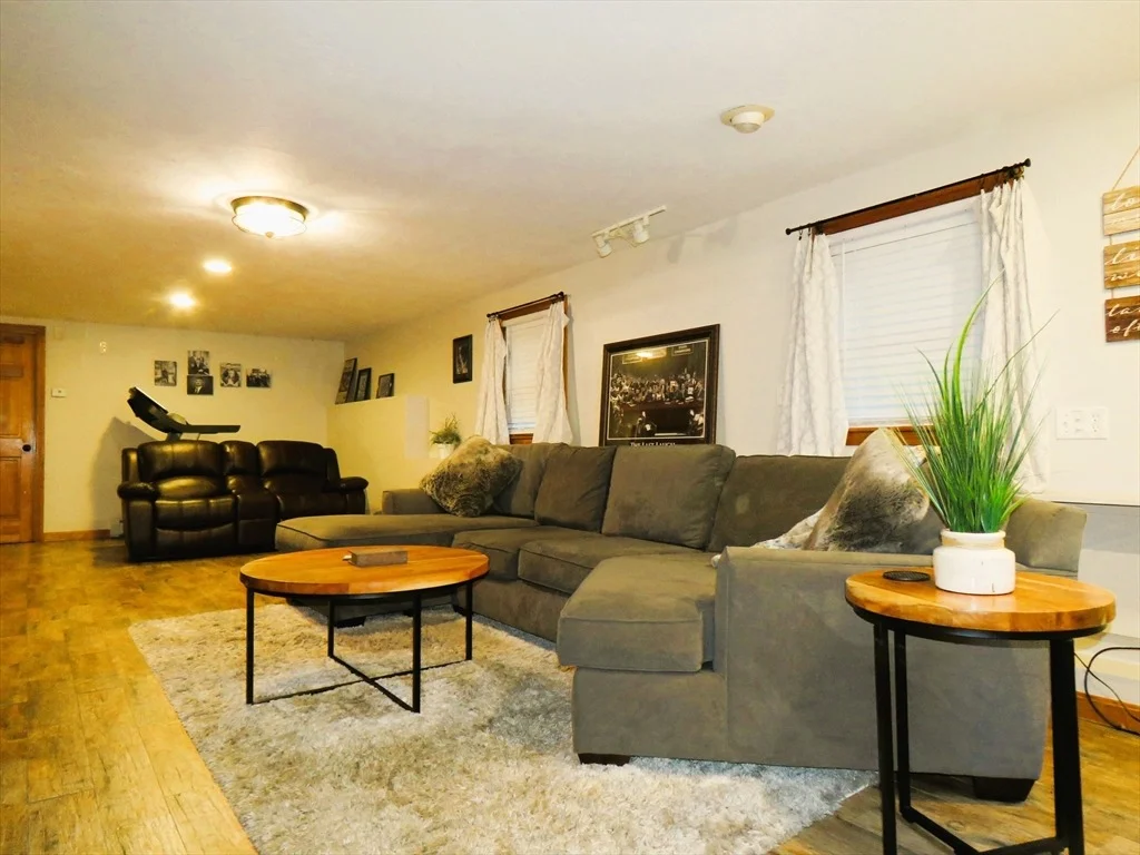 Photo of 14 Circle Dr