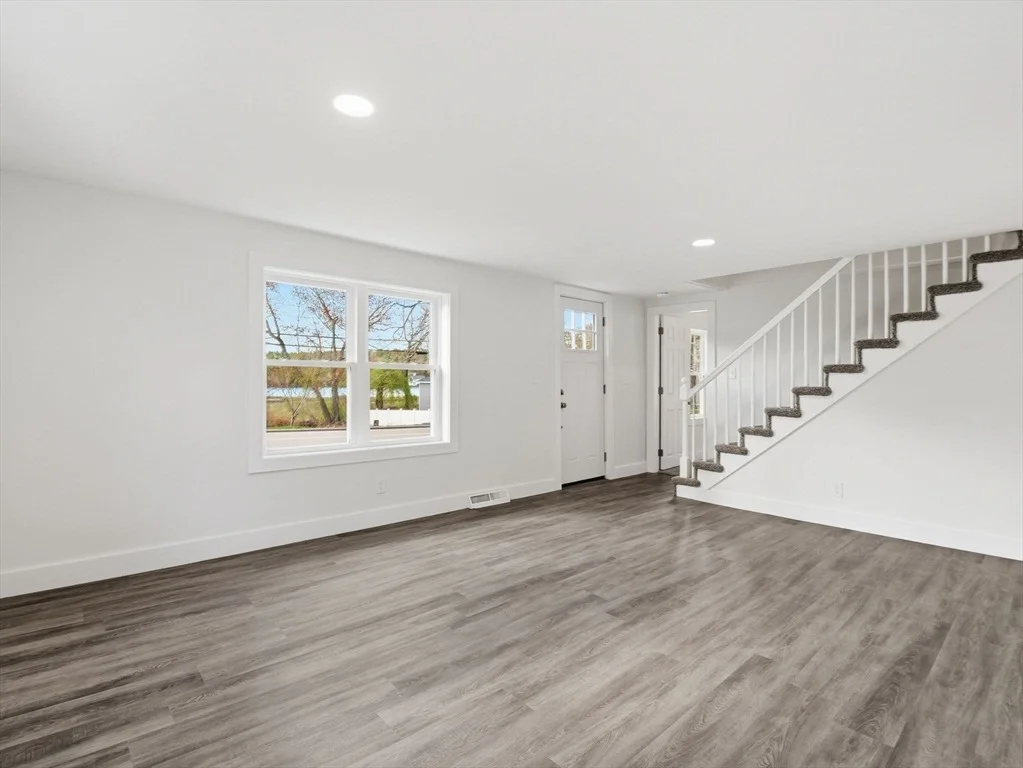 Photo of 51 Sandy Pond Rd